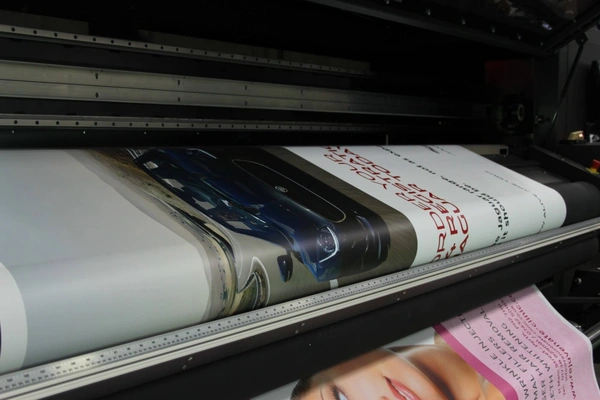 Vutek GS3250R Large Format Printer